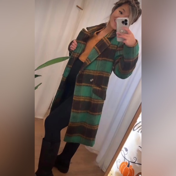 Green Plaid Long Button Down Coat, NWT - Picture 2 of 2